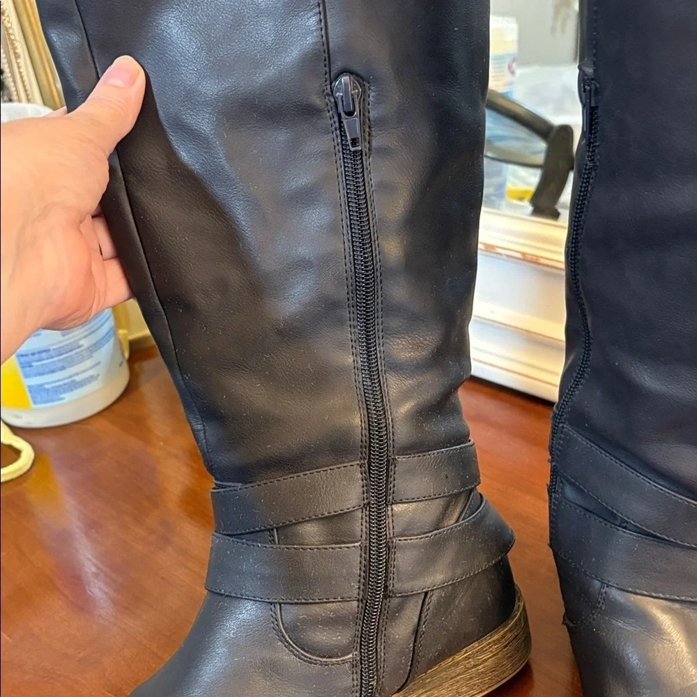 Just Fab Dark Navy Blue Winter Boots with sweater Trim Wide calf size 9